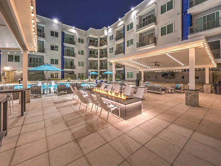 Lura Vegas Apartments — Photo 79