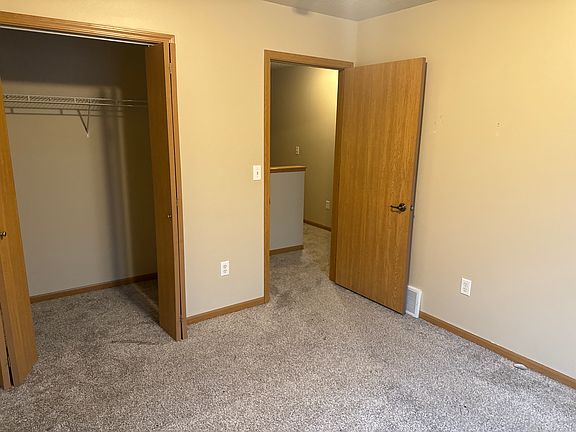 5th image of 4330 47th St S