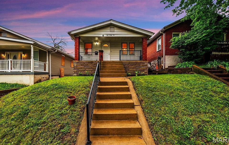 1st image of 5036 Dewey Ave