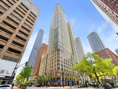 57 E Delaware Pl APT 1604, Chicago, IL, 60611