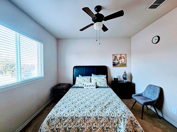 4th image of 2809 Treasure Cove Dr