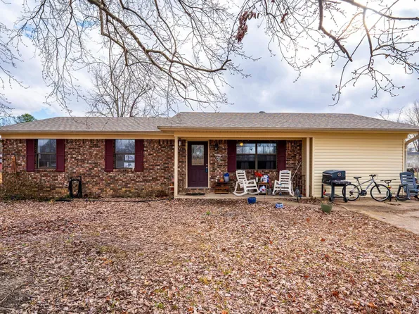 19 Roberts St, Greenbrier, AR 72058