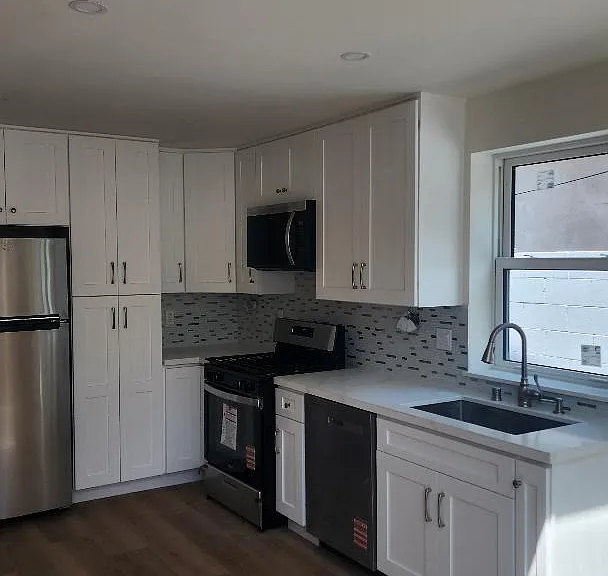 13351 W Otsego St — Photo 2