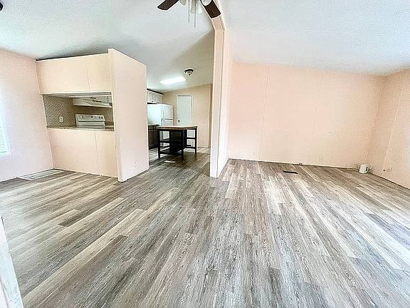 5th image of 1228 Marsh Creek Ln #212