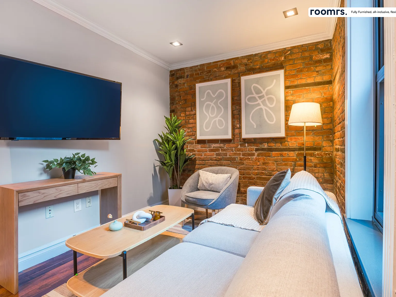 3 bed, 424 sqft, $2,371 — Photo 4