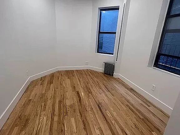 5th image of 228 W 18th St #16