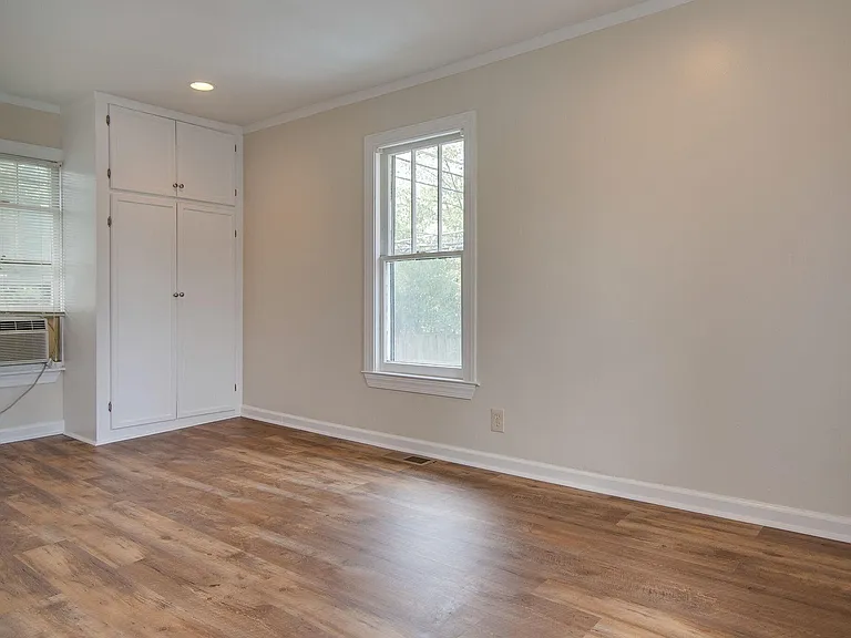 2237 Blair Blvd #B — Photo 4