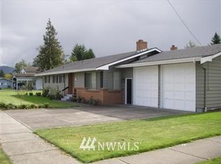 247 E 2nd St, Sumas, WA 98295