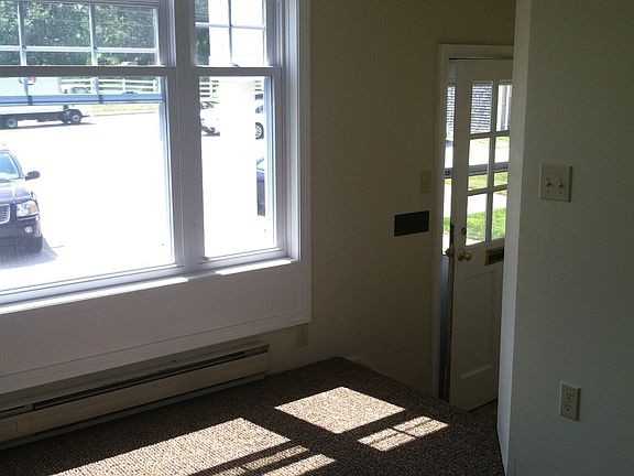 3rd image of 13 Church St