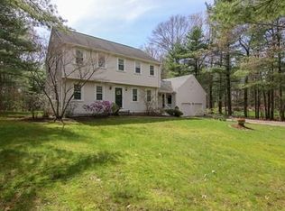 13 Cobble Knoll Dr, South Walpole, MA 02071