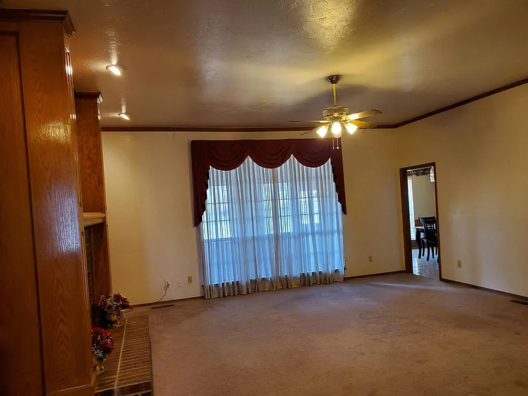 441 Cactus Rd — Photo 5