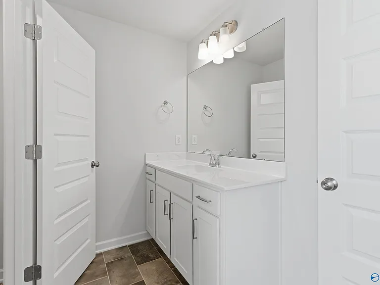 113 Saddle St — Photo 12