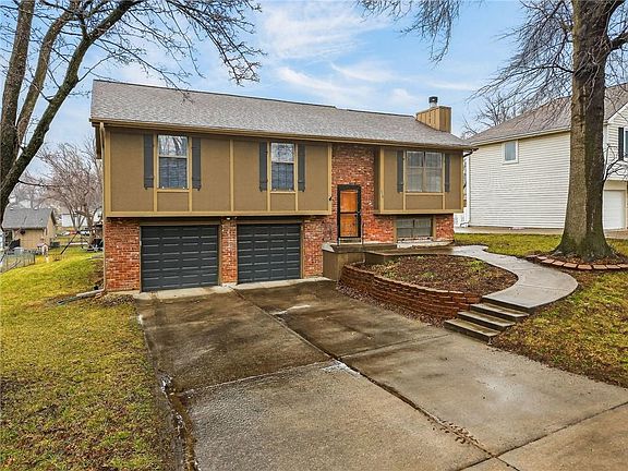 2nd image of 516 Sharon Dr
