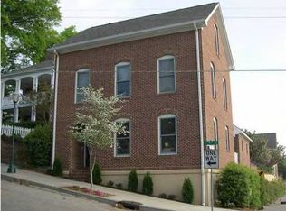 15 Lindsay Ct, Chattanooga, TN 37403