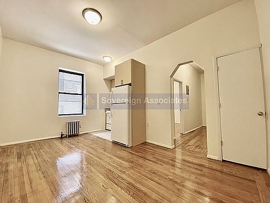 1st image of 12 Pinehurst Ave #44H