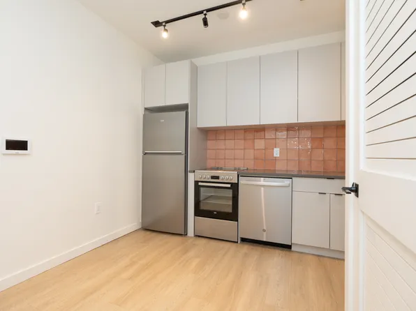 328 Pacific Avenue image 24 of 85