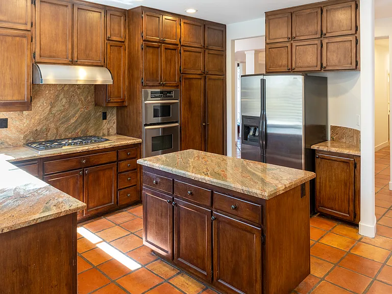 4625 Belvista Ct — Photo 4