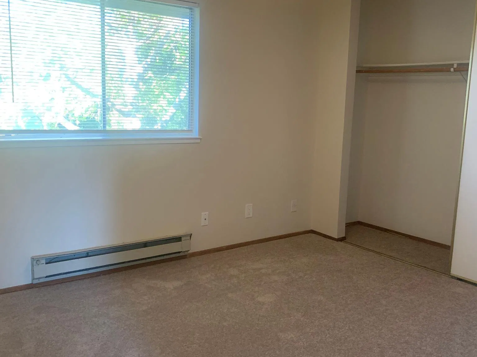 2 bed, 850 sqft, $2,600 — Photo 4