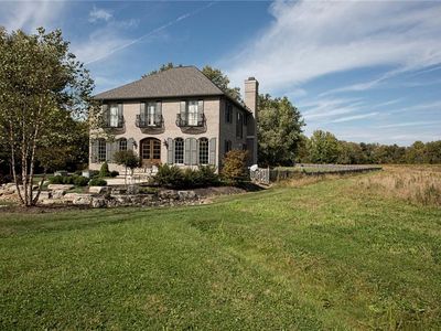 487 Walters Rd, Chagrin Falls, OH, 44022