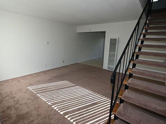 3rd image of 2136-2140 1/2 San Anseline Ave #2138