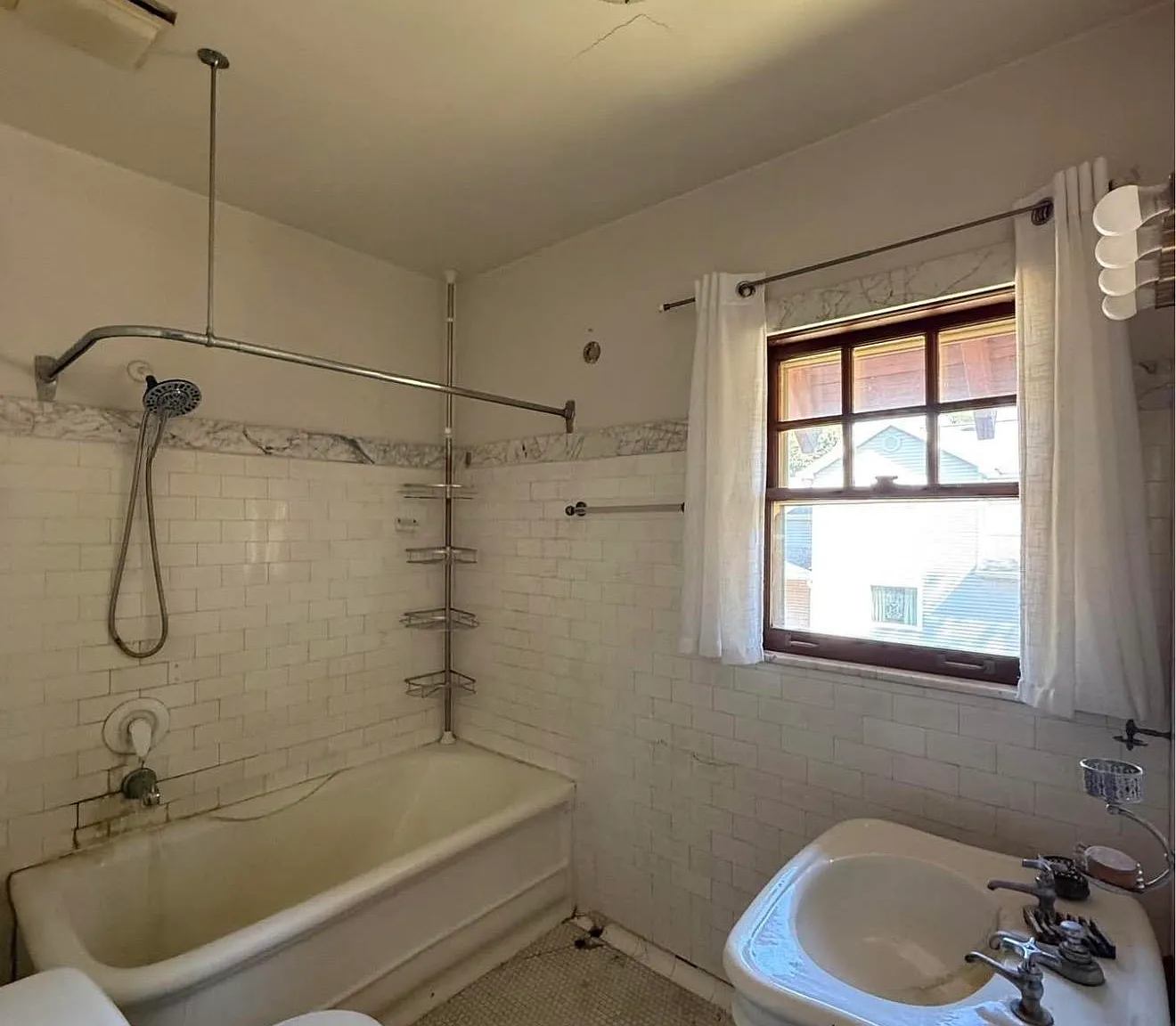 1 bed, 1.0 bath, 1000 sqft, $1,000 — Photo 4