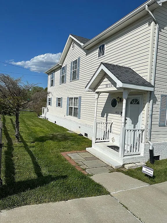 9333 Bay Ave photo 1
