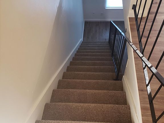 5th image of 5618 Hillsdale Blvd APT C