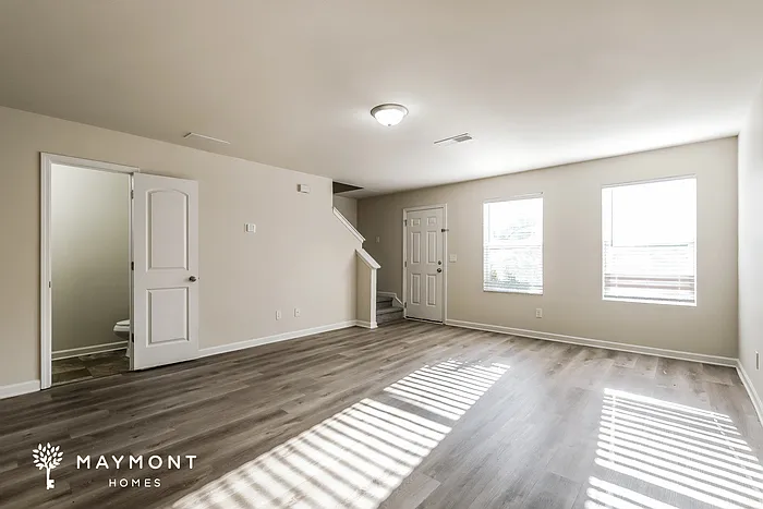 1305 Forsythia Way — Photo 4