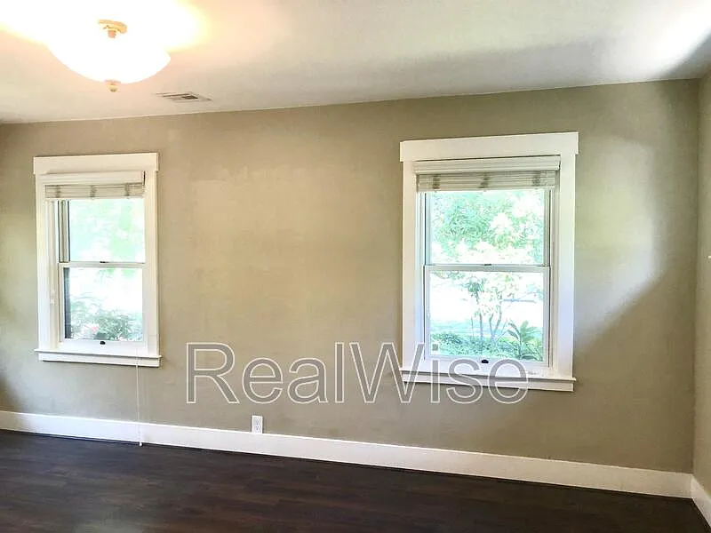 1 bed, 1.0 bath, $1,395 — Photo 4