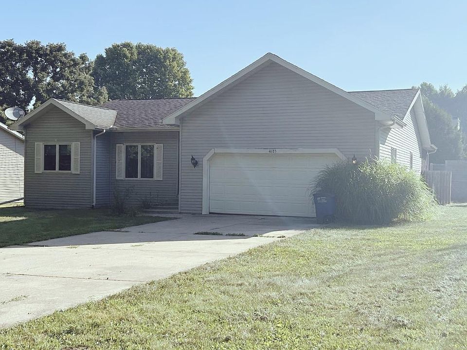 1st image of 4685 N Meadowlark Dr
