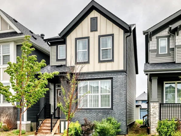 8129 226a St NW, Edmonton, AB T5T 7S8