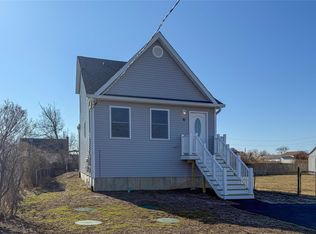 6 Quail Rd, Mastic Beach, NY 11951