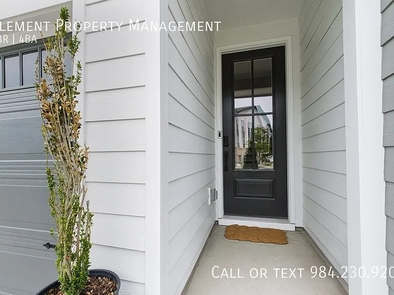 4730 Cypress Tree Ln #1 — Photo 5