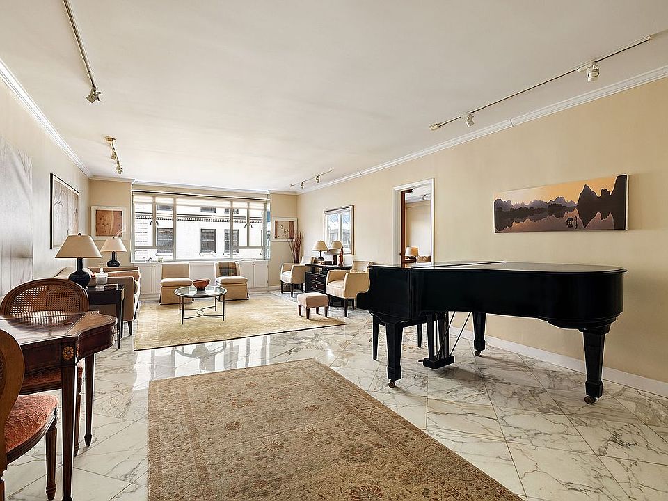 1st image of 30 E 62nd St APT 4A