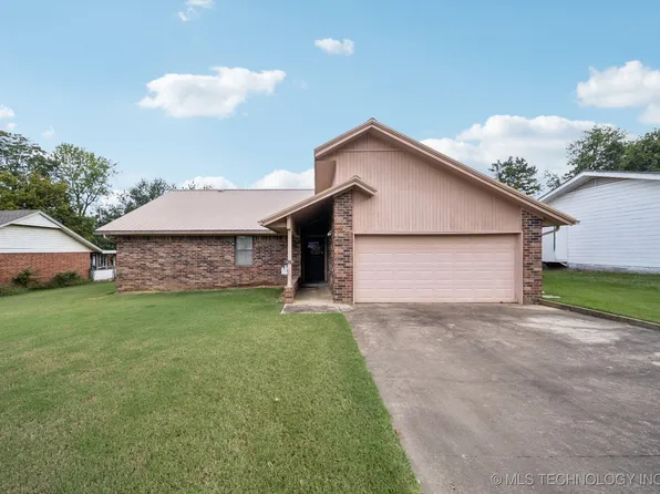 1313 E 11th St, Okmulgee, OK 74447