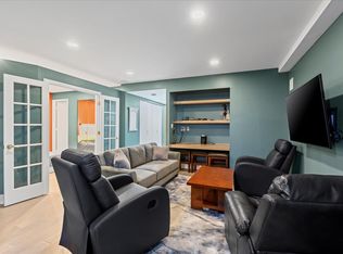 40 E Delaware Pl APT 805, Chicago, IL 60611