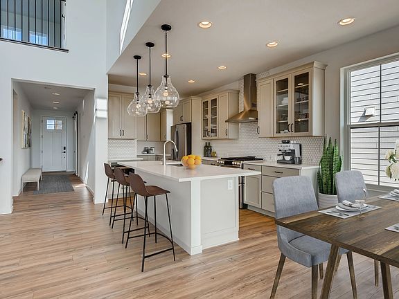 Foyer, Kitchen Dining