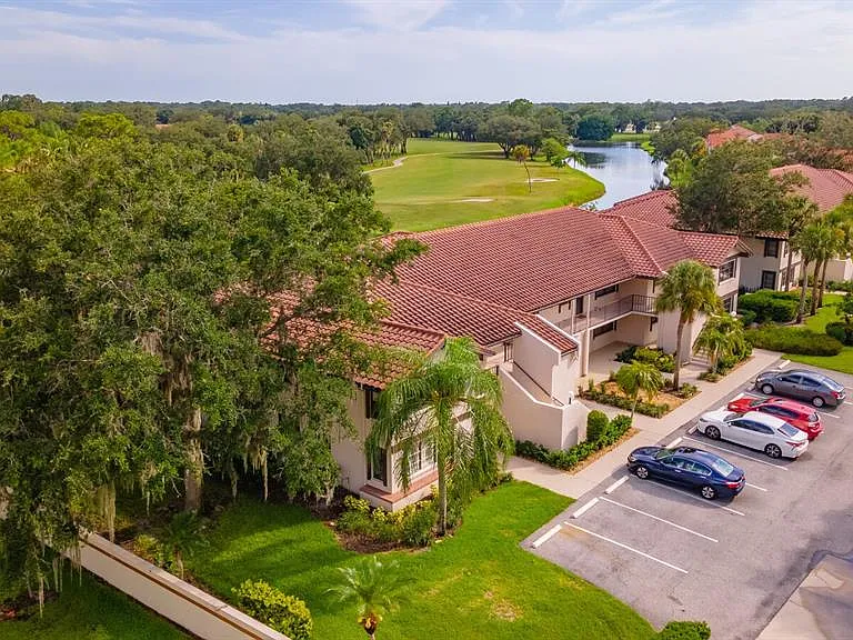 5640 Golf Pointe Dr #101 — Photo 42