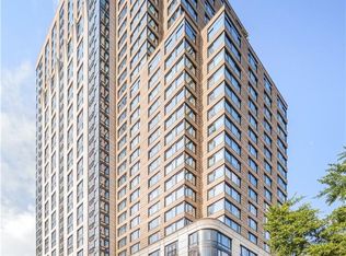 10 City Pl PENTHOUSE 2H, White Plains, NY 10601