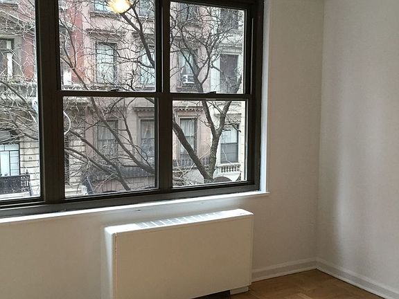 4th image of 35 E 38th St APT 3E