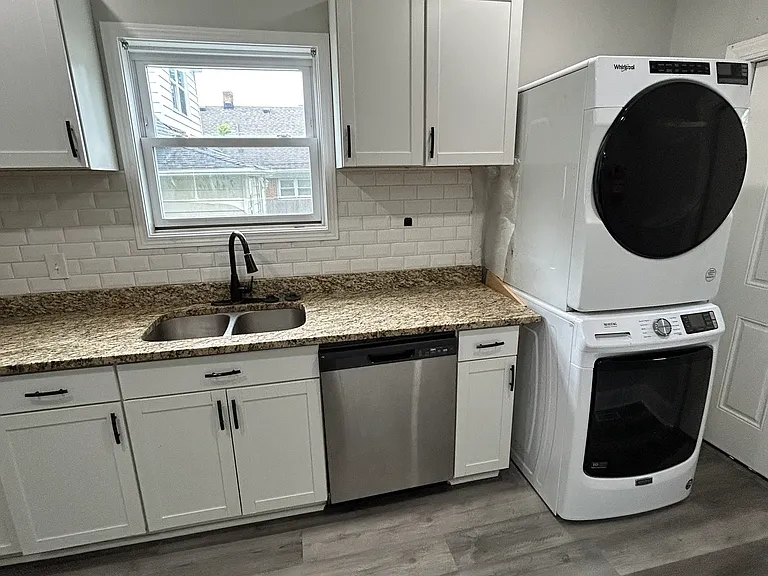 638 N Lasalle St #A — Photo 9