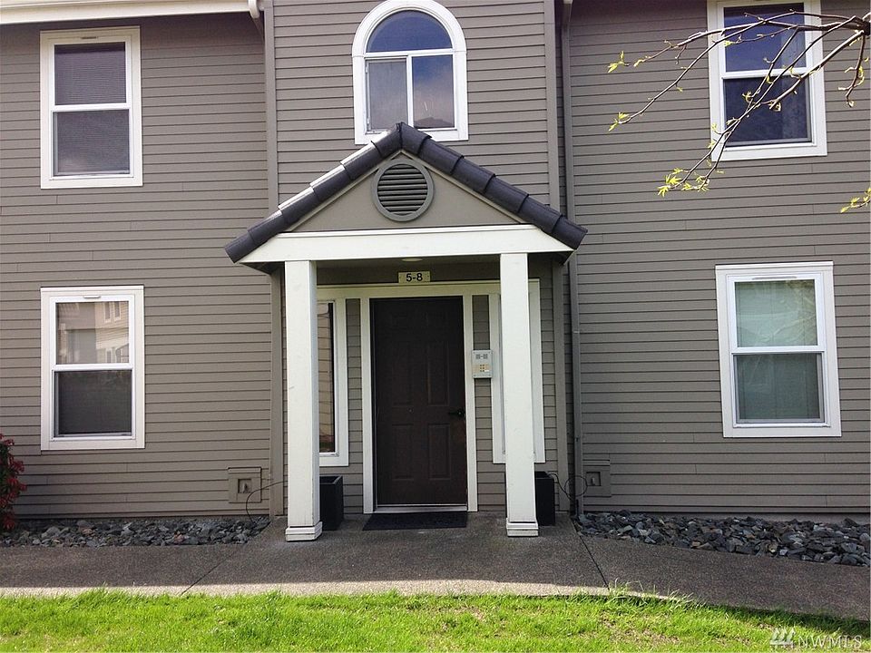 2nd image of 625 N Jackson Ave APT D5