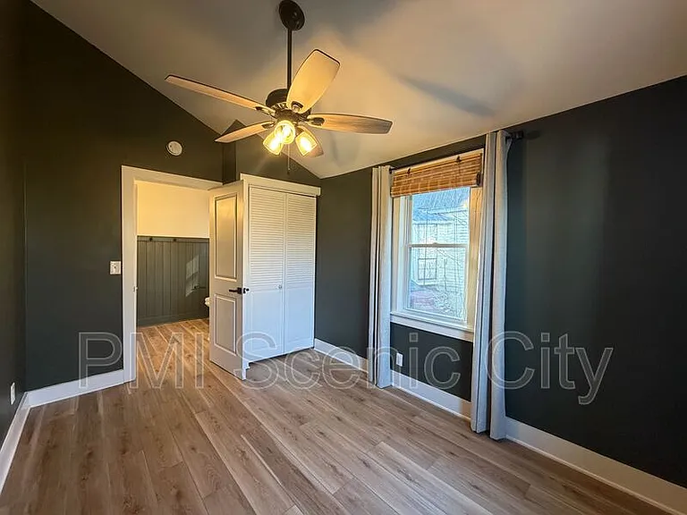 607 Franklin St — Photo 18