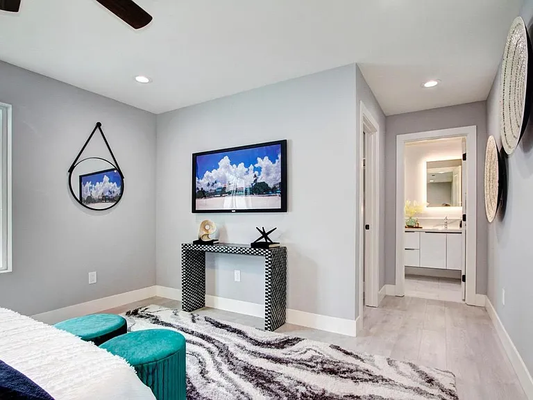 5530 Kenneth Ave — Photo 14