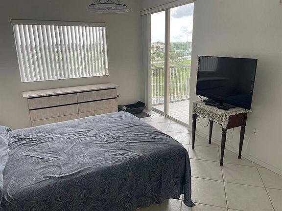 5th image of 7725 Yardley Dr APT 407