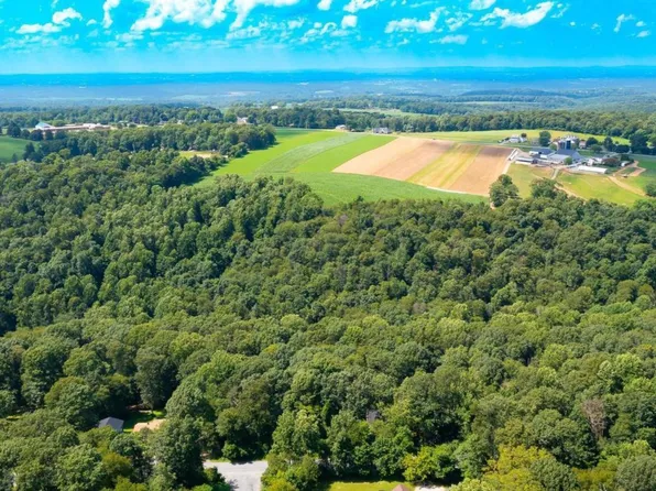 9 Deer Ln, Holtwood, PA 17532