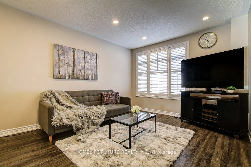4 bed, $3,150 — Photo 3