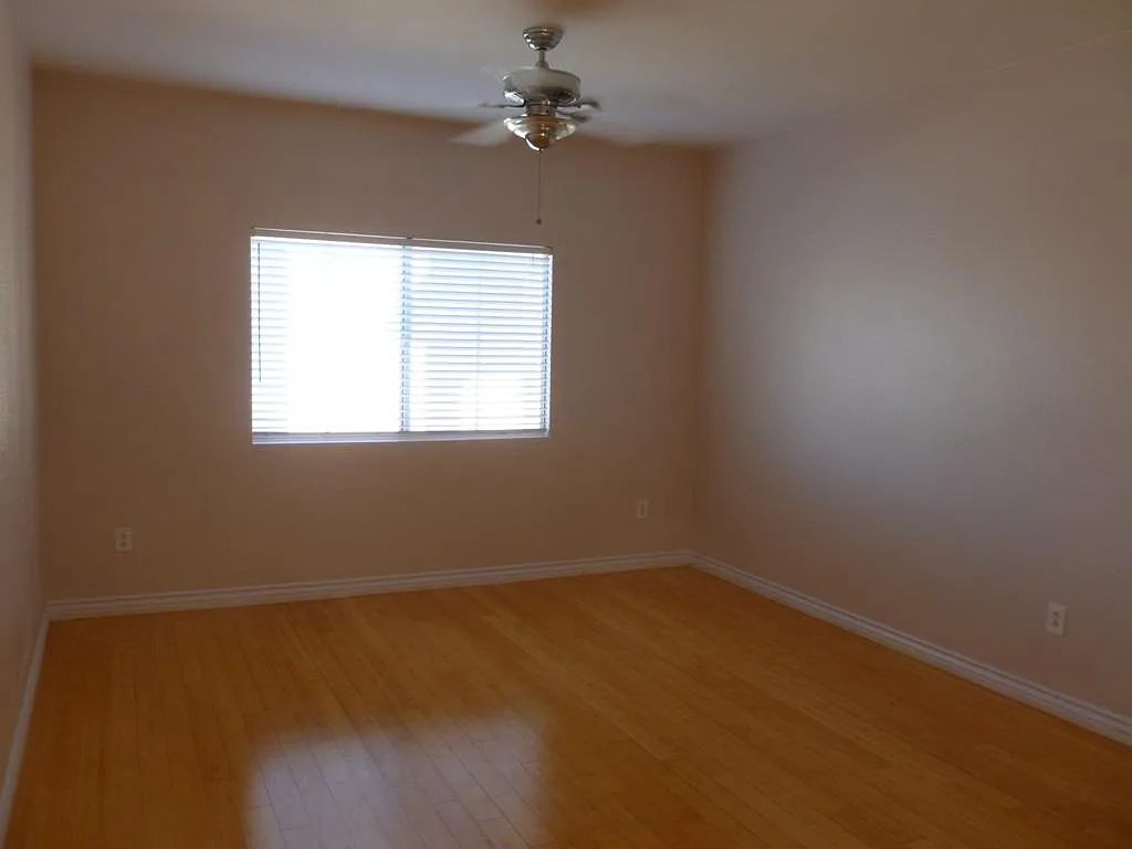 3 bed, 1196 sqft, $1,475 — Photo 4