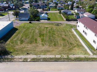 138 S Central Ave, Cut Bank, MT 59427