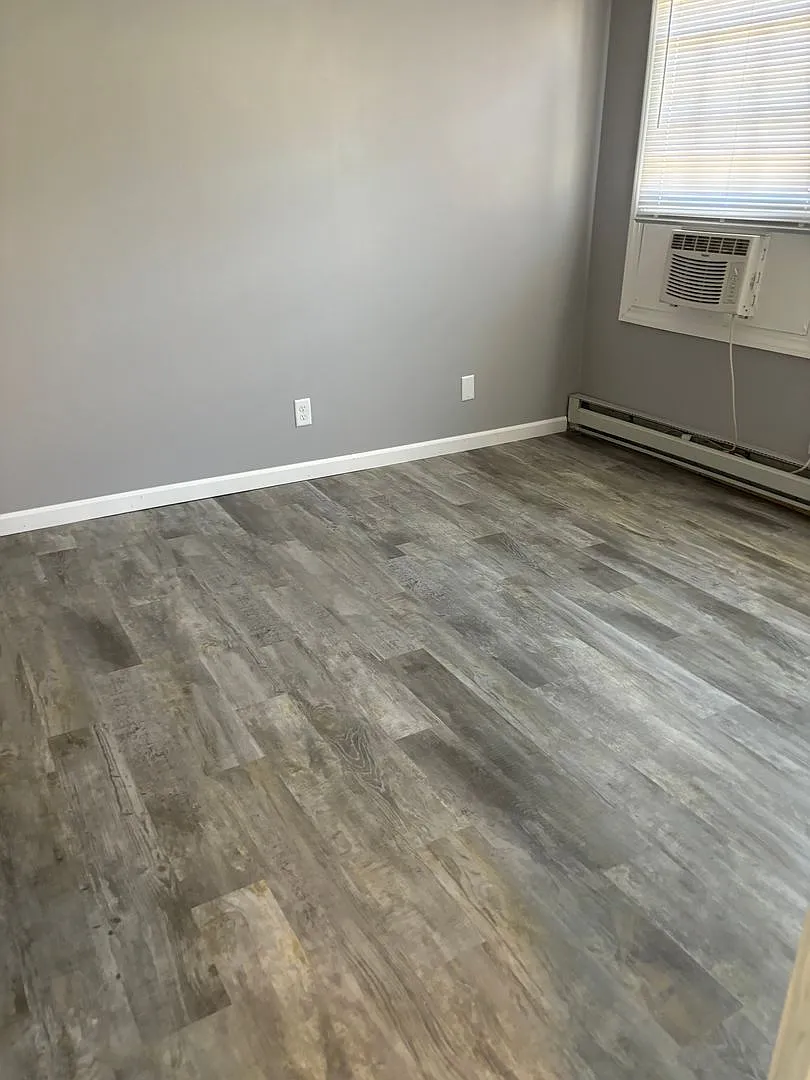 River 206-208 — Photo 2